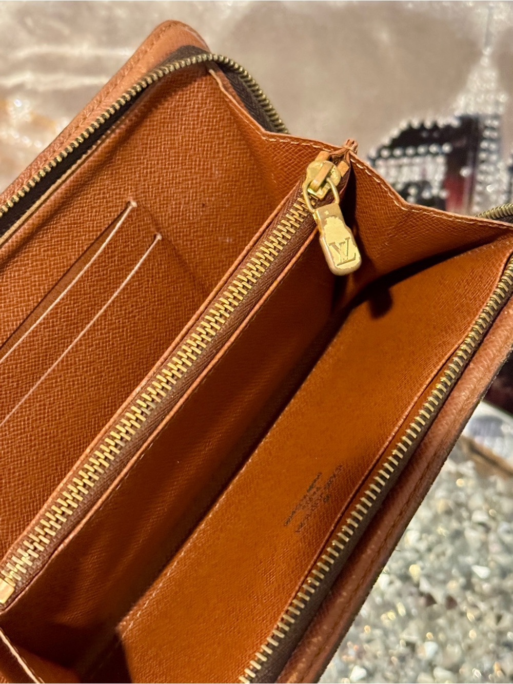 Louis Vuitton Monogram Zip Around Wallet in Brown and Gold - Picture 4 of 12